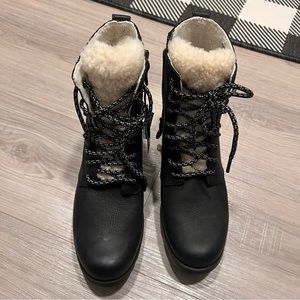 NWT Sorel Waterproof Boot